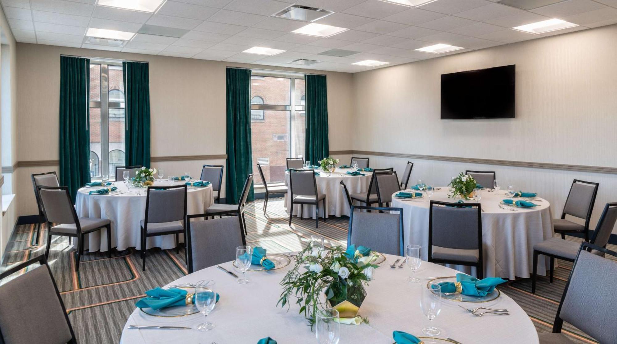 Hilton Garden Inn Flint Downtown Eksteriør bilde