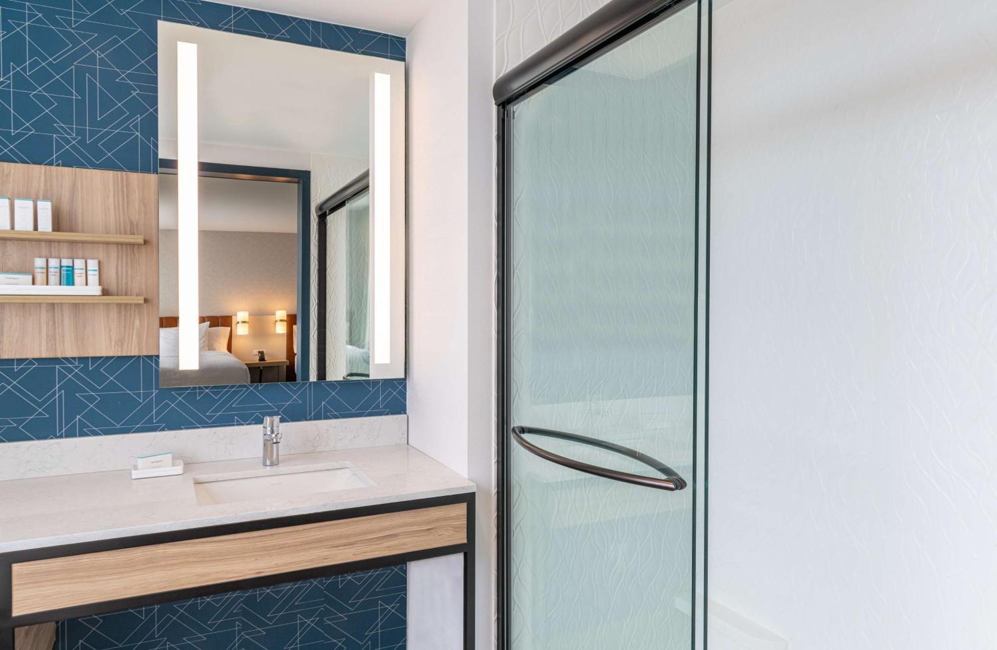 Hilton Garden Inn Flint Downtown Eksteriør bilde