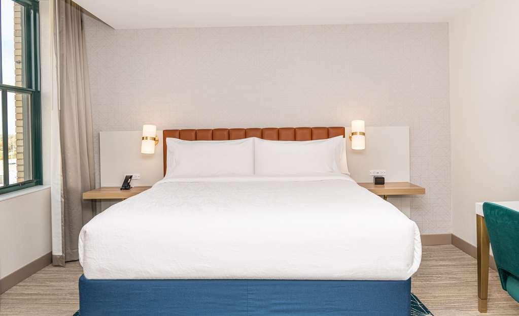Hilton Garden Inn Flint Downtown Rom bilde